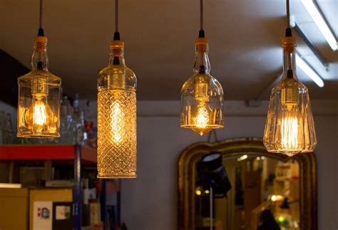 Es por ello que la casa de las mamparas nace con el compromiso de ofrecer a nuestros clientes mamparas de la mejor calidad y diseño al alcance de todos los bolsillos. 3 tipos de lámparas para iluminar tu casa