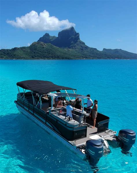 Toa Boat Bora Bora Entertainer Bar Lagoon Tours