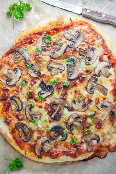 Mushroom With Cheese Pizza Free Home Delivery All At Your Doorstep