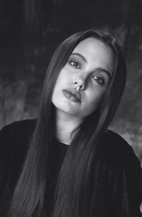 Angelina Jolie When She Was In High School Angelina Jolie Ritratti Fotografici Artisti Musicali