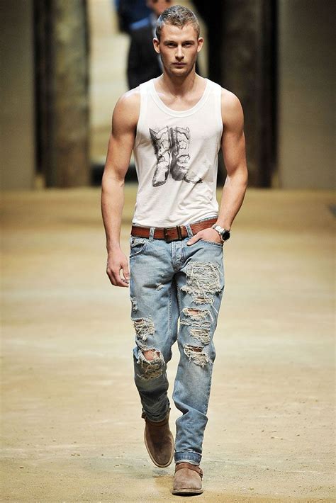 Dandg Spring 2010 Menswear Collection Slideshow On With Images Mens Fashion Jeans