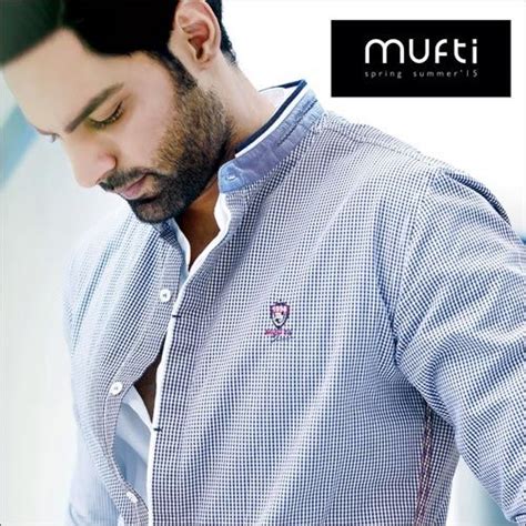 It has myriad of colours and fits for all body types in men! Best Jeans Brand for Men in india
