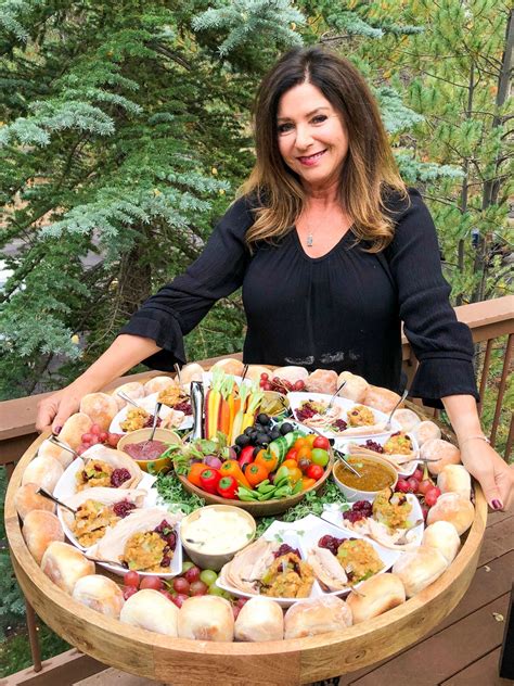 While selecting the perfect wine pairing for a diverse table of food is tricky, beer is much easier. Epic Friendsgiving Turkey Sandwich Board #friendsgiving #friendsgivingturkeysandwich # ...