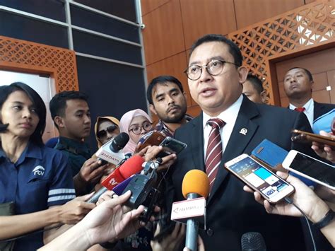 Kini menjabat wakil ketua umum partai gerindra. Fadli Zon: Resesi Ekonomi Global Mengintai, Pemerintah ...