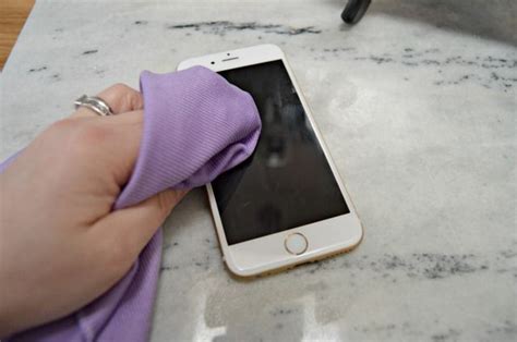 How To Clean Tablet Screens And Cell Phones Too Mom 4 Real Clean