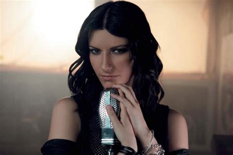 Laura Pausini A Career Of Records And Hits Life In Italy