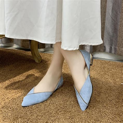 Женские повседневные туфли на плоской подошве с острым носком однотонные элегантные сандалии на
