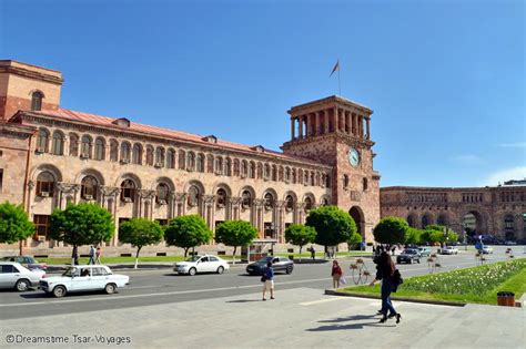 This is a page to represent yerevan and it's activities to locals and tourists. Voyage en Arménie : Splendeurs à travers l'UNESCO