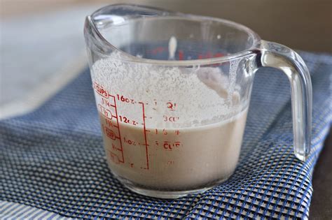 How many almonds are in almond milk? NourishRDs: Homemade Almond Milk + Triple Berry Smoothie