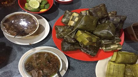 Coto makassar di sini dibanderol dengan harga rp 30.000 hingga rp 32.000. 5 Tempat Wisata Kuliner Paling Hits di Makassar : Okezone ...