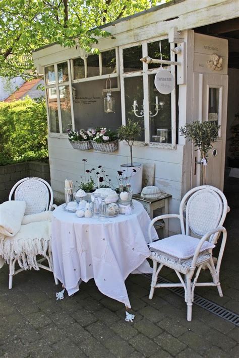 27 Shabby Chic Terrace And Patio Décor Ideas Shelterness