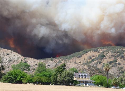 Summit Fire in Banning burning westward; 40 percent contained