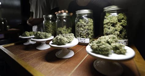 Desert Hot Springs OKs medical marijuana dispensaries