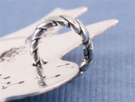 Sautéed onions go really well with all sorts of foods, and they're quick and easy to make. Jump Rings Sterling Silver 6mm I.D. Braided Locking Ring ...