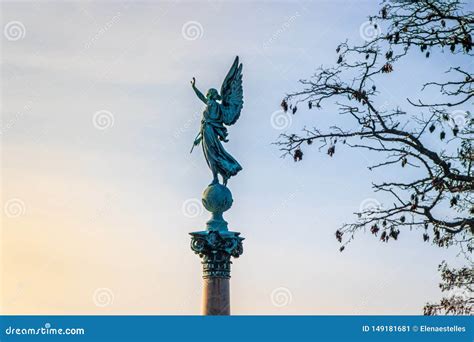 Ivar Huitfeldt Pillar Angel Statue Kopenhagen Stockbild Bild Von