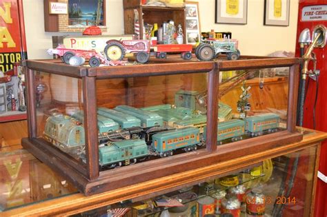Tinplate Too Many Toys Too Little Time To Enjoy Them All Vintage Toys Tinplate Toy