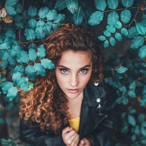 Sexiest Gymnast Sofie Dossi Full Hd Hottest Top Wallpapers Photos