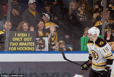 Sports Fan Signs So Funny They Deserve Their Own Medal Daily Mail Online