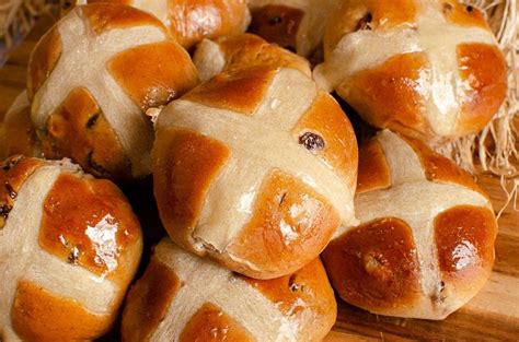 Flawless Hot Cross Buns Recipe Easy To Follow Steps By Flawless Food