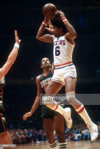 Julius Erving Dunk Photos And Premium High Res Pictures Getty Images