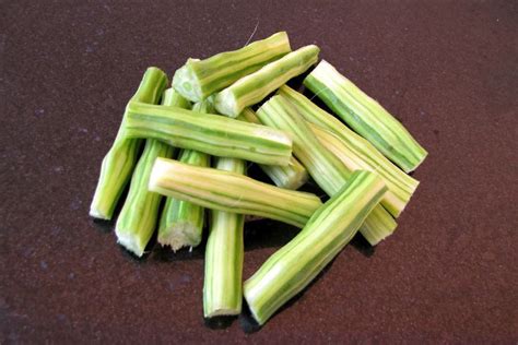 Moringa leaves moringa leaves need to be fully cooked before serving (generally you boil them until tender), but after that they can easily be tossed into recipes the same way you would any other leafy green. How to Prepare Moringa Oleifera Leaves and Pods for ...
