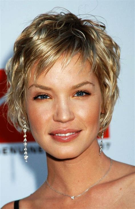 amazing short layered hairstyles ideas inspired luv