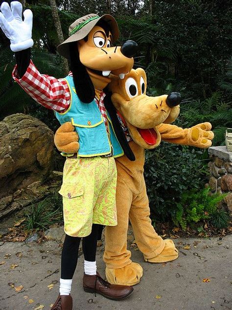 Goofy And Pluto Disney Characters Costumes Disney World Characters