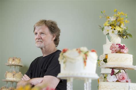 in major supreme court case justice dept sides with baker who refused to make wedding cake for