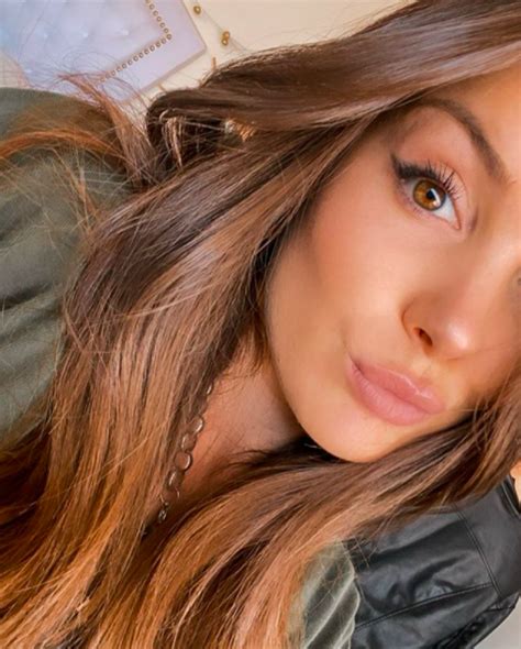 Catalina vallejos is an actress, known for aquí mando yo (2011), témpano (2011) and calle 7 (2009). Catalina Vallejos se refiere a intervención en el rostro