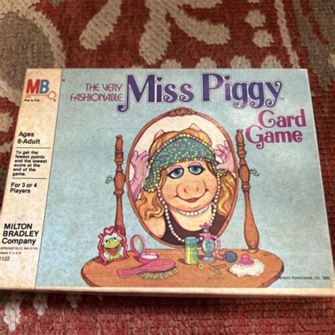 Vintage The Very Fashionable Miss Piggy Card Game Milton Bradley 1980