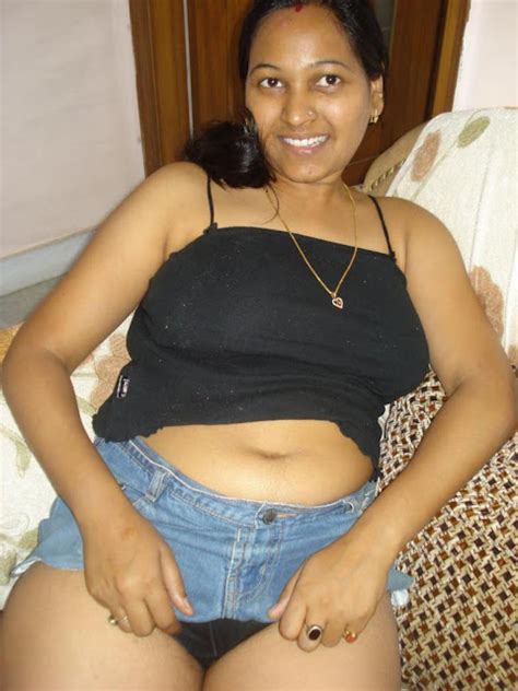 Mallu Aunty Kambi Kadakal Hot Sexy Navel Photos Trosewhite The Best