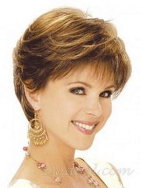 Simple feathered cut for medium hair. Short feathered haircuts