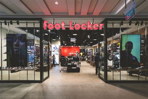 Does more than outfit the world's best athletes. American Footwear Foot Locker Is Opening First Outlet In ...