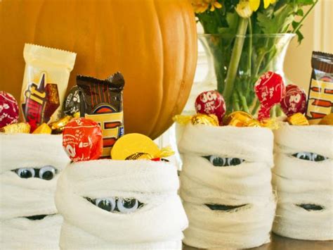 halloween party favor mummy candy cans hgtv