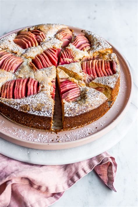 Apple and almond cake recipe uk. Almond Cake with Pink Apples | Recipe | Almond cakes, Fall ...