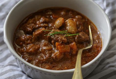 Check spelling or type a new query. BEZVREMENSKI RECEPT: Ljuti gulaš s miješanim mesom i ...