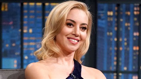 Watch Late Night With Seth Meyers Highlight Aubrey Plaza On Her Road Rage Incidents And