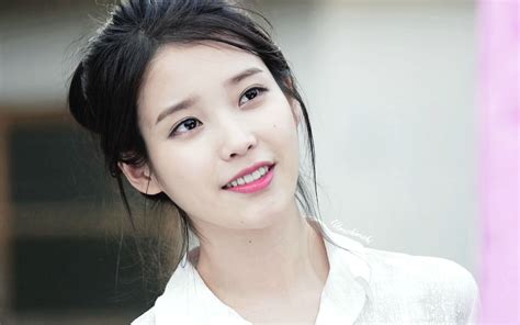 Pin By Bunny 🐰 On ♡ Iu ♡ Korean Makeup Look Makeup Looks Korean Makeup
