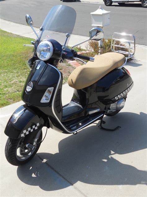 Accessories rack, gts 70's grab handle luggage rack chrome. Modern Vespa : How to keep my GTS 300 running well