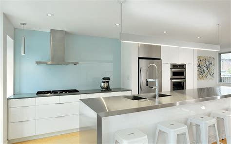 As a result, it changes the appearance of your kitchen to be more interesting. 9 Ideas For Backsplash Materials You Can Install In Your ...