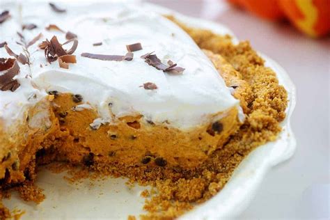 Pumpkin Cream Pie With Chocolate Chips Buns In My Oven