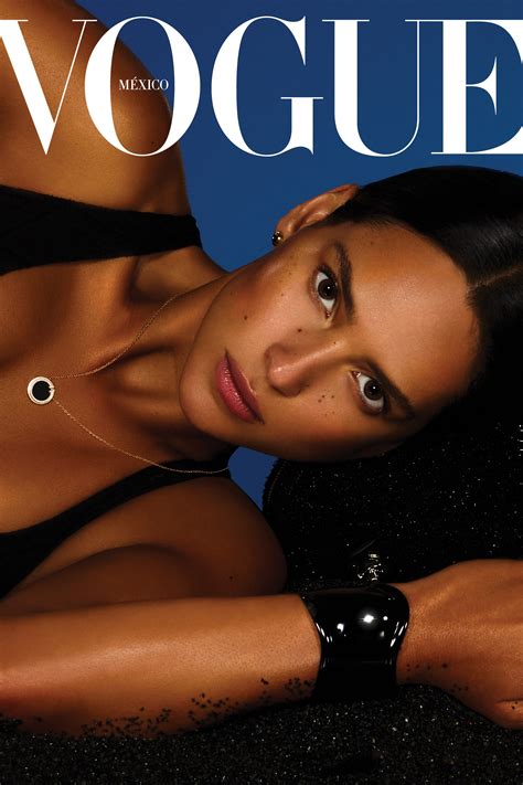 Adria Arjona Deslumbra En La Portada De Vogue México Y Latinoamérica Vogue