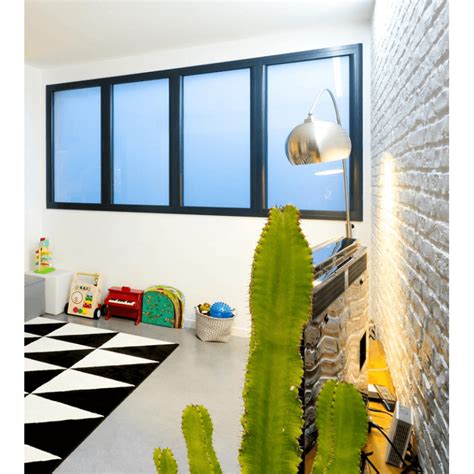 Un chantier en images : Fenêtre aluminium gris anthracite sur-mesure et standard