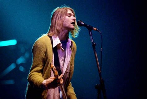 Throughout most of his life, cobain suffered from chronic bronchitis and intense pain due to an undiagnosed chronic stomach condition.: Kurt Cobain'in 27 yıl önce verdiği röportaj ilk kez ...