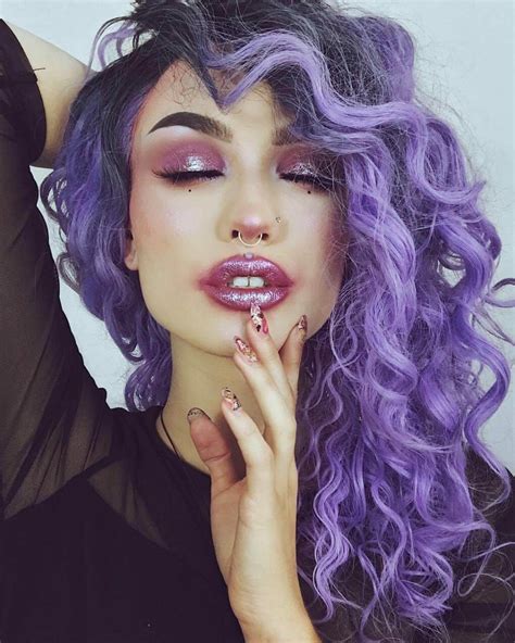 30 More Edgy Hair Color Ideas Worth Trying Ninja Cosmico Cool Makeup