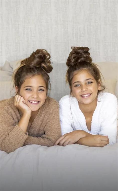 Clements Twins In 2022 Kids Swimwear Girls Cute Twins Pretty Kids