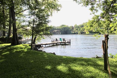 Discover 55 pet friendly cabins to book online direct from owner in new braunfels, comal county. Cozy, peaceful lakefront cabin, comfortable back porch ...