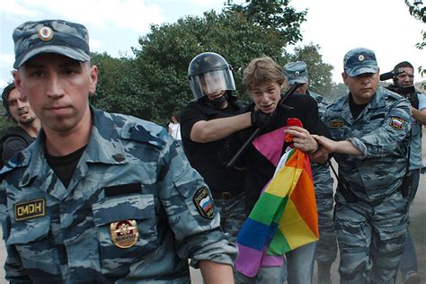 Putin Cecenia Gay Campi Omofobia Video Quiiky Magazine My Xxx Hot Girl