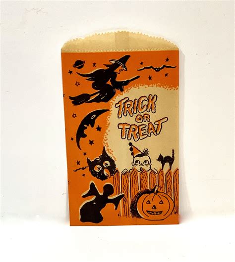 Vintage Halloween Trick Or Treat Bags Candy Bags Mid Century Holiday 1940s Halloween Paper