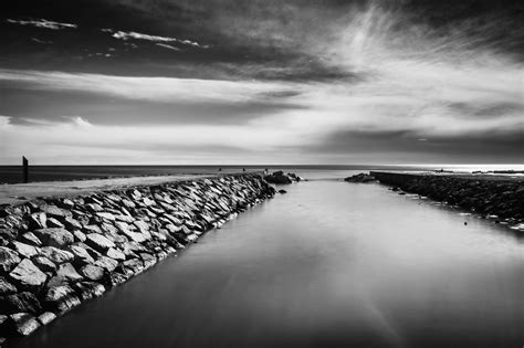 Black And White Body Of Water Photography Hd Wallpaper Wallpaper Flare